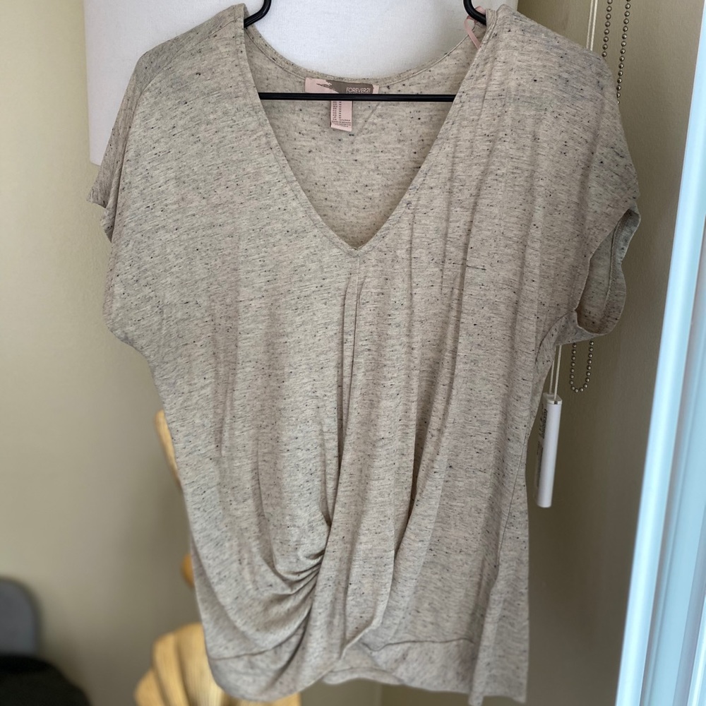 Twist hem top.